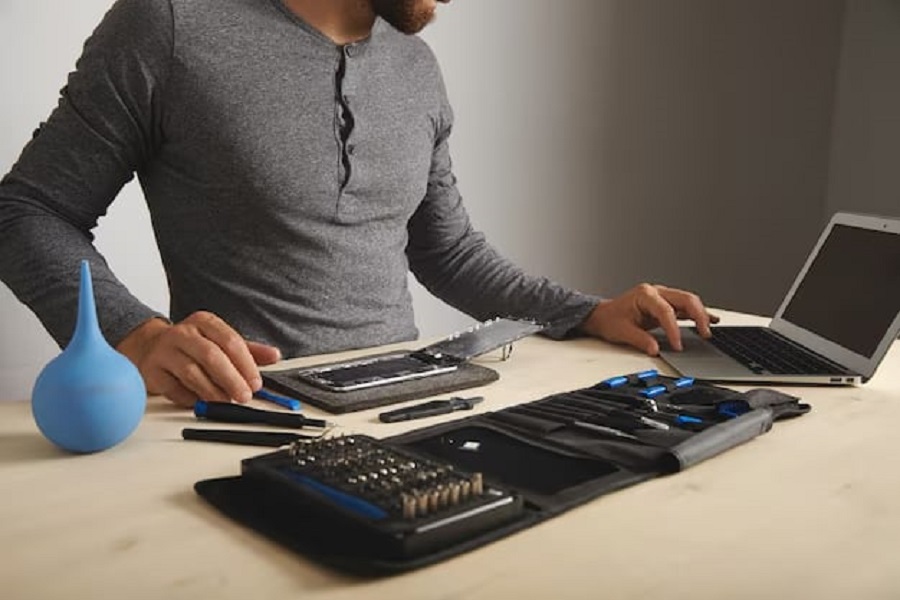 Service Provider of Present Day Specialized Tools in Noida, Uttar Pradesh, India.